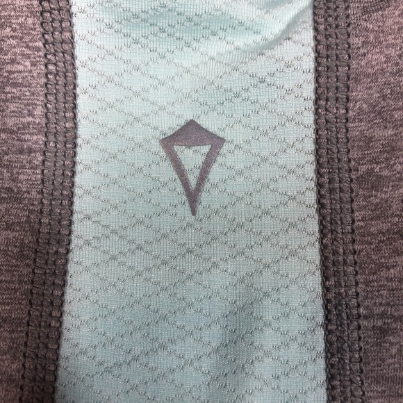 Ivivva by Lululemon Colorblock Tank Top Girl’s 7 - Picture 3 of 10